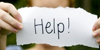11815_una_joven_pidiendo_ayuda