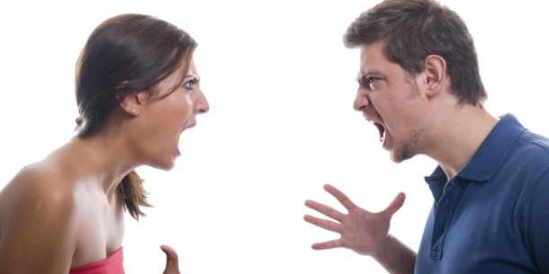 pareja-discutiendo-4